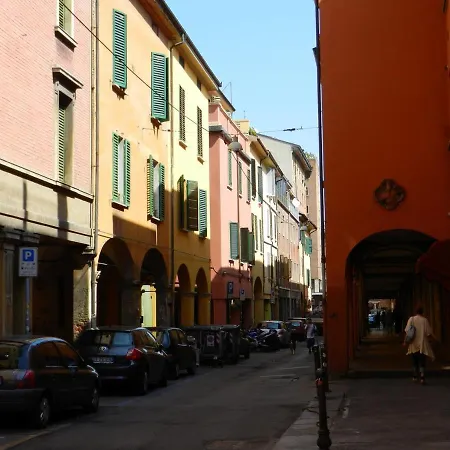 Casina Nel Borgo * ボローニャ